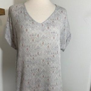 Women's Printed Short Sleeve V-Neck Top